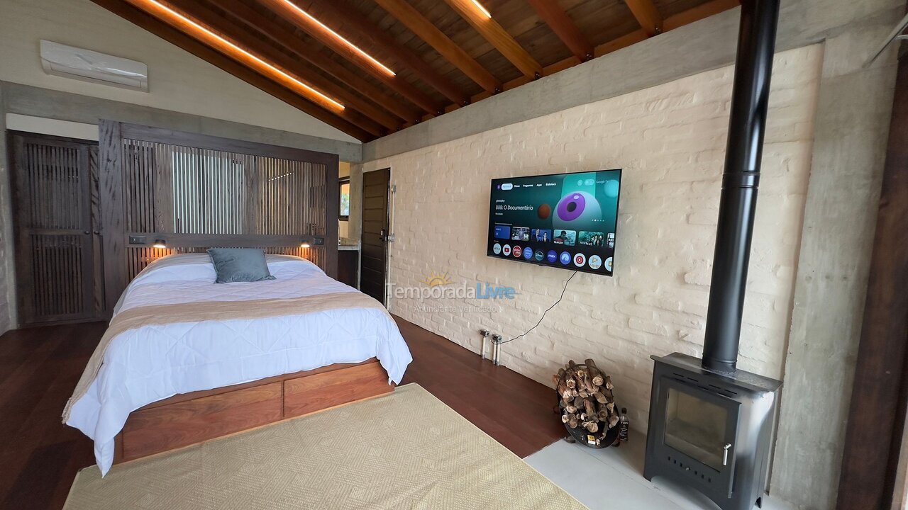 Casa para aluguel de temporada em Campos do Jordão (Alto do Mellos)