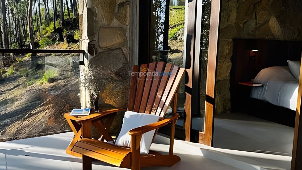 Casa para alquiler de vacaciones em Campos do Jordão (Alto dos Mellos)