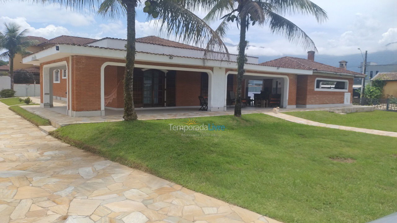 House for vacation rental in Bertioga (Condominio Morada da Praia)