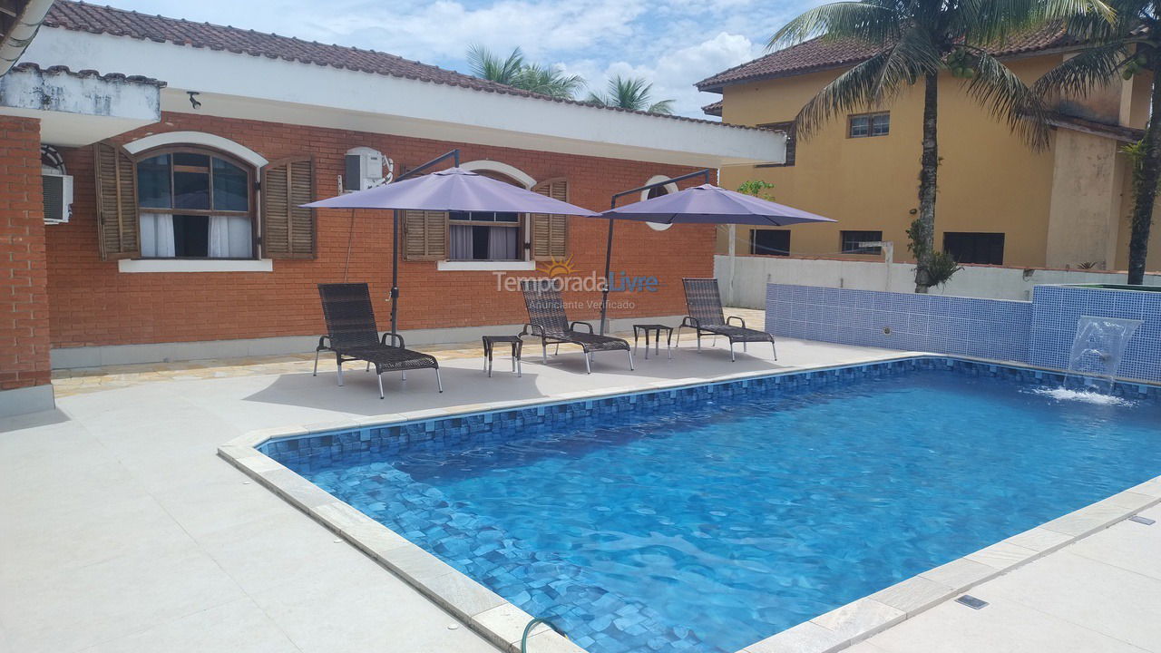 House for vacation rental in Bertioga (Condominio Morada da Praia)