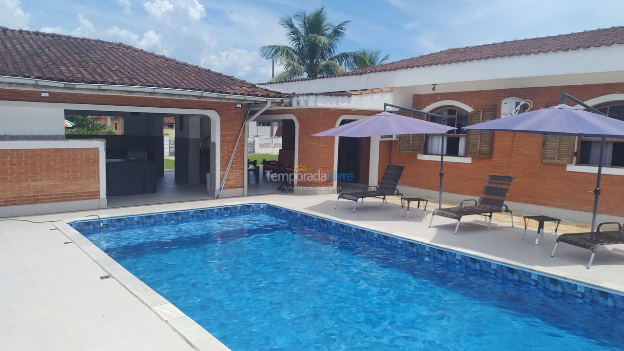 House for vacation rental in Bertioga (Condominio Morada da Praia)