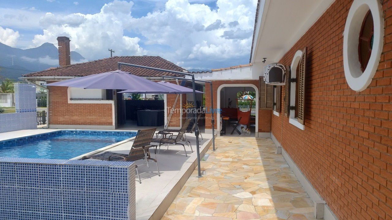 House for vacation rental in Bertioga (Condominio Morada da Praia)