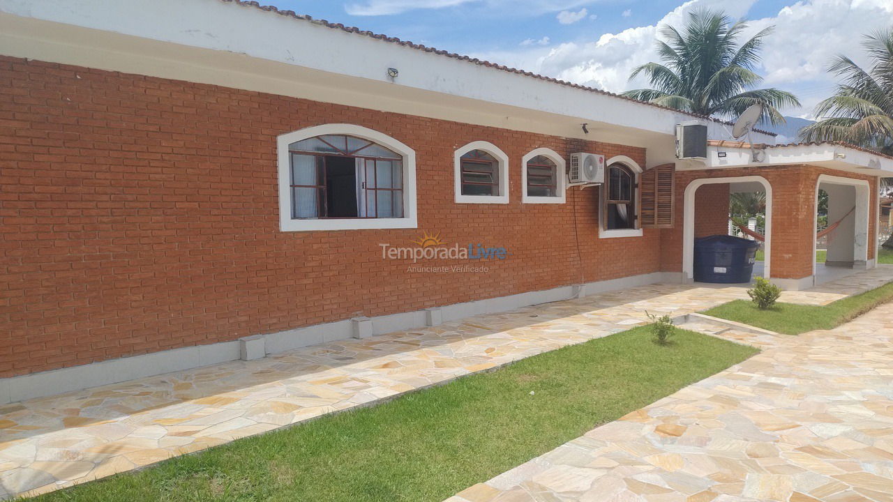 House for vacation rental in Bertioga (Condominio Morada da Praia)