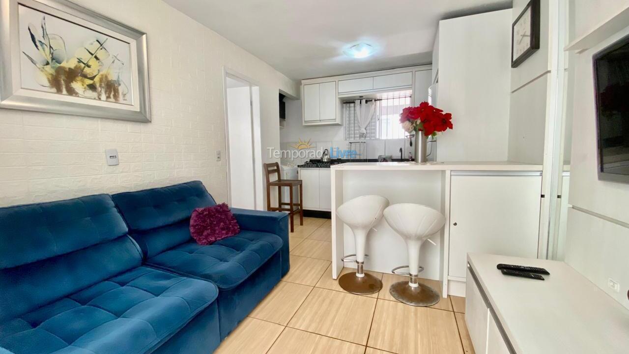 Apartamento para aluguel de temporada em Itapema (Meia Praia)