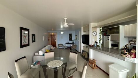 ¡Apartamento de 3 habitaciones en Praia dos Ingleses frente al mar!
