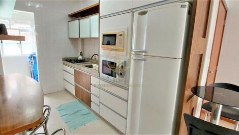 Apartamento San Victor N.18 com 2 dormitórios e piscina, Praia de...