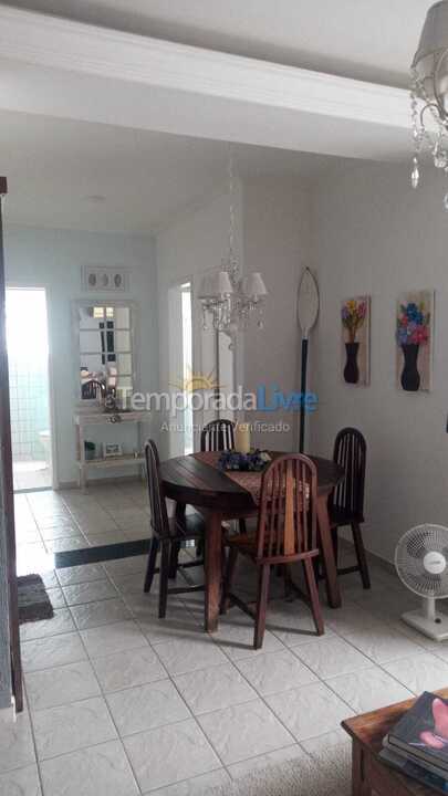 Apartment for vacation rental in Ubatuba (Centro)