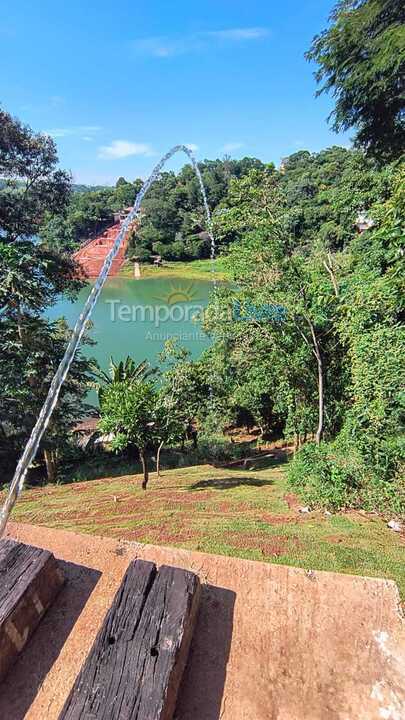 Casa para alquiler de vacaciones em Igaratá (Jardim Rosa Helena)