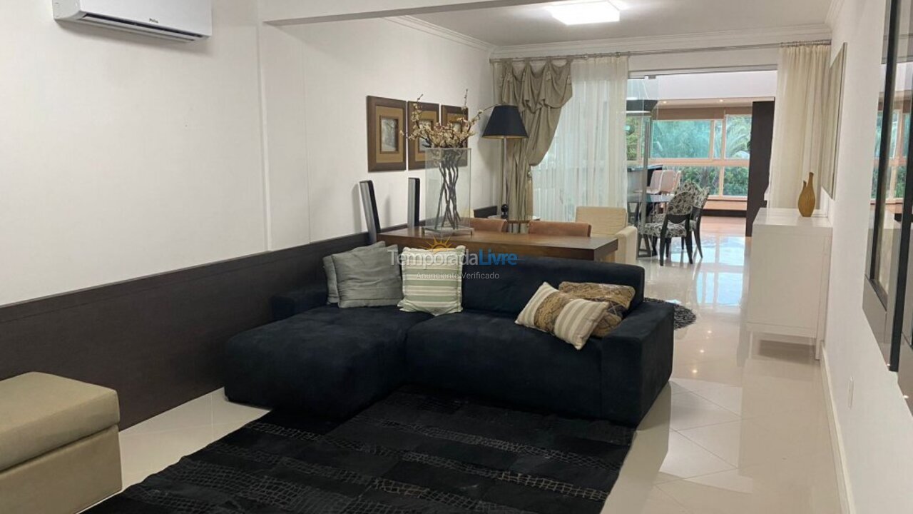 Apartamento para aluguel de temporada em Bombinhas (Praia de Bombas)