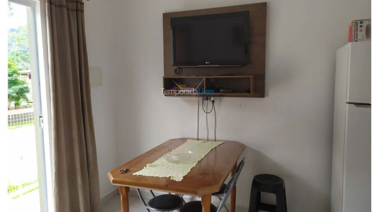 Apartamento para aluguel de temporada em Ubatuba (Lagoinha)