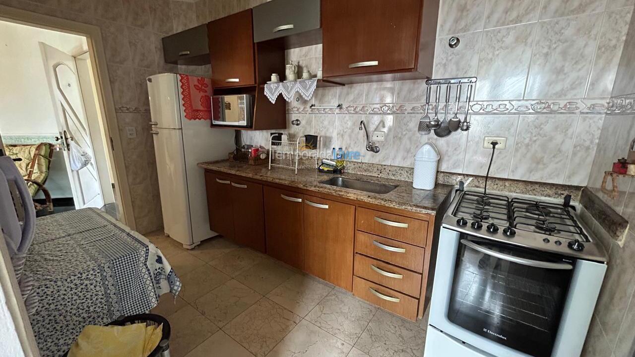 Apartamento para aluguel de temporada em Guarujá (Enseada)