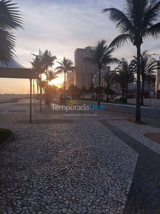 Casa para aluguel de temporada em Praia Grande (Aviação)