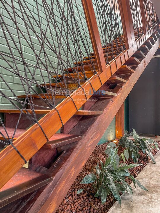 Casa para aluguel de temporada em Matinhos (Balneário de Gaivotas)