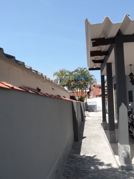 Casa para aluguel de temporada em Bertioga (Praia da Enseada)