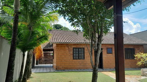 House for rent in Caraguatatuba - Massaguaçu