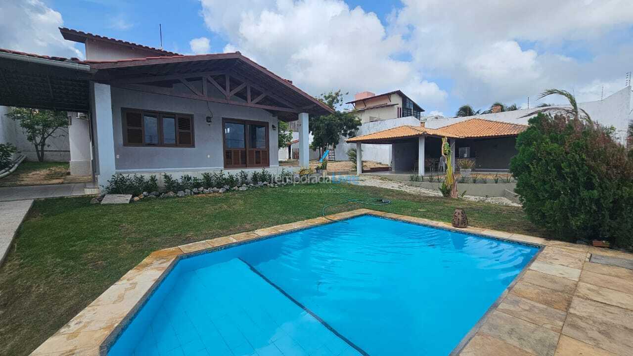 Casa para aluguel de temporada em Aquiraz (Porto das Dunas)