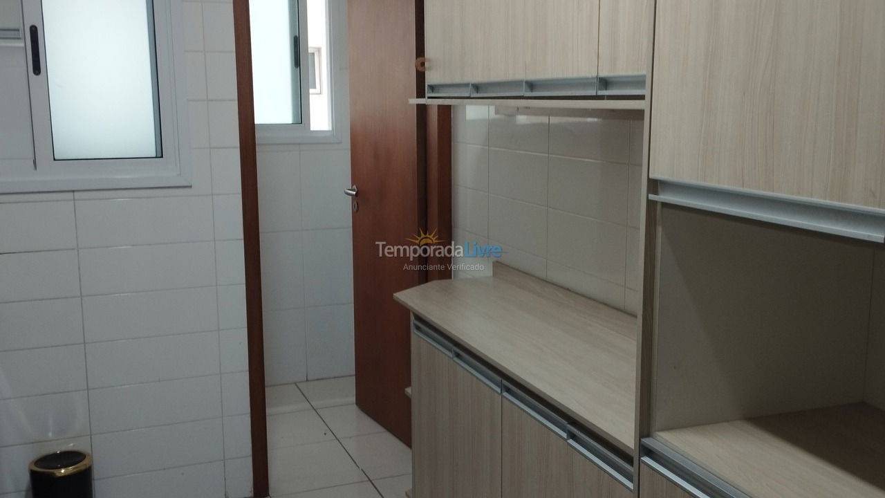 Apartamento para aluguel de temporada em Praia Grande (Aviação)