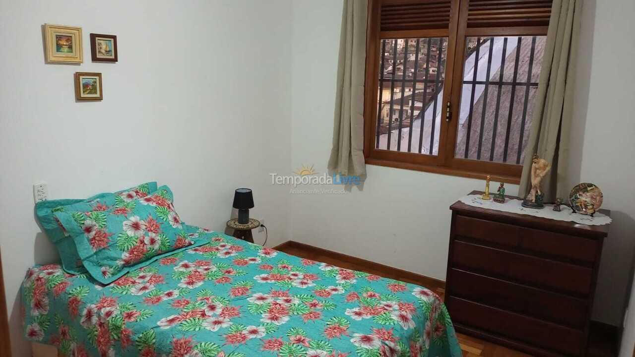 Apartamento para aluguel de temporada em Teresópolis (Barra do Imbuí)