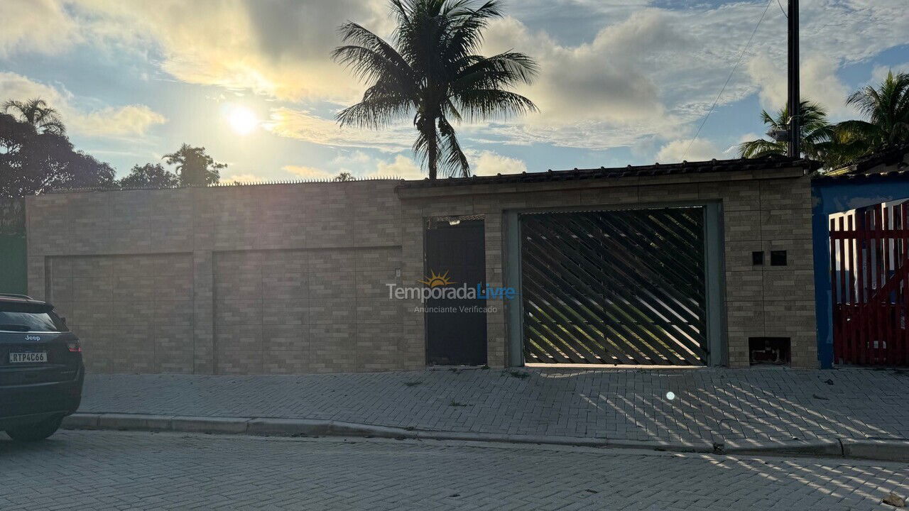 Casa para alquiler de vacaciones em São Sebastião (Praia da Boracéia)