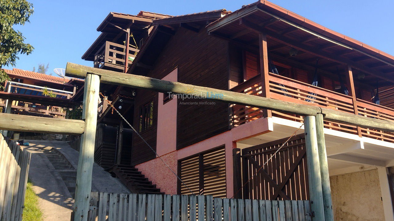 Casa para aluguel de temporada em Imbituba (Praia do Rosa)