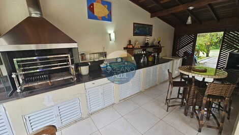 Vacation Home Rental in Juquehy - beach avenue, with support...