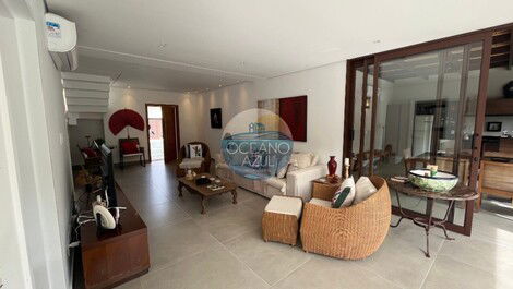 House for sale in Juquehy condominium - 200m from the beach, with 5 suites,...