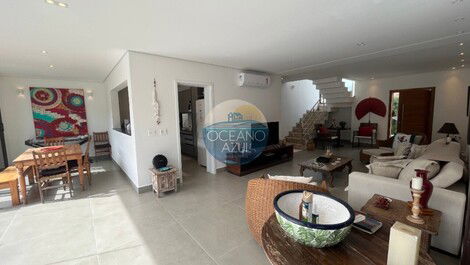 House for sale in Juquehy condominium - 200m from the beach, with 5 suites,...