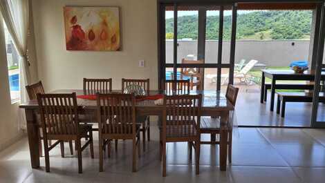 Incrível casa de Campo em condomínio