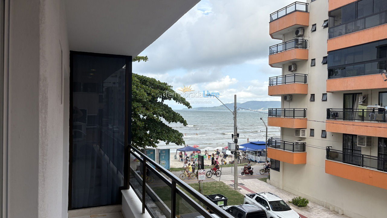 Apartamento para aluguel de temporada em Itapema (Meia Praia Frente Mar)