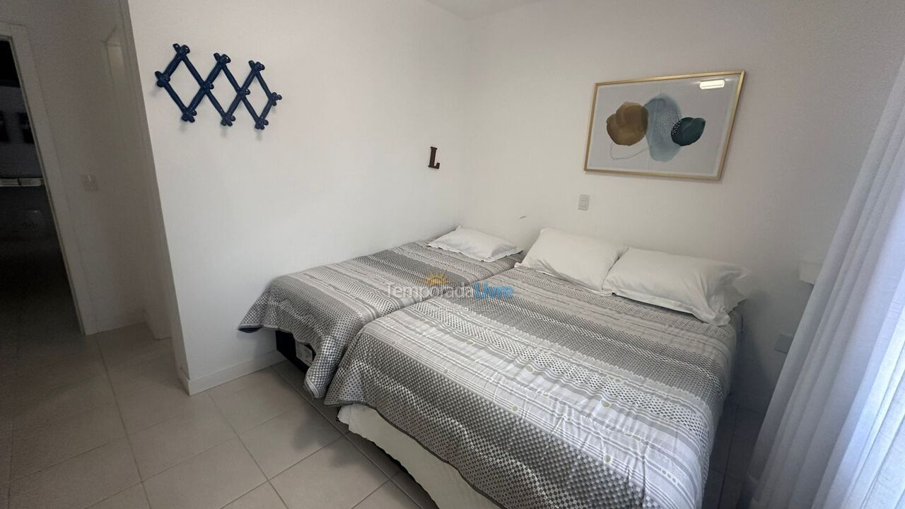 Apartamento para aluguel de temporada em Itapema (Meia Praia)