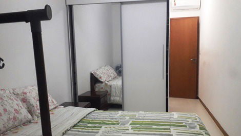 Apartamento/Village 2/4 em Guarajuba, Perto da Praia de Guarajuba.