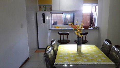 Apartamento/Village 2/4 em Guarajuba, Perto da Praia de Guarajuba.