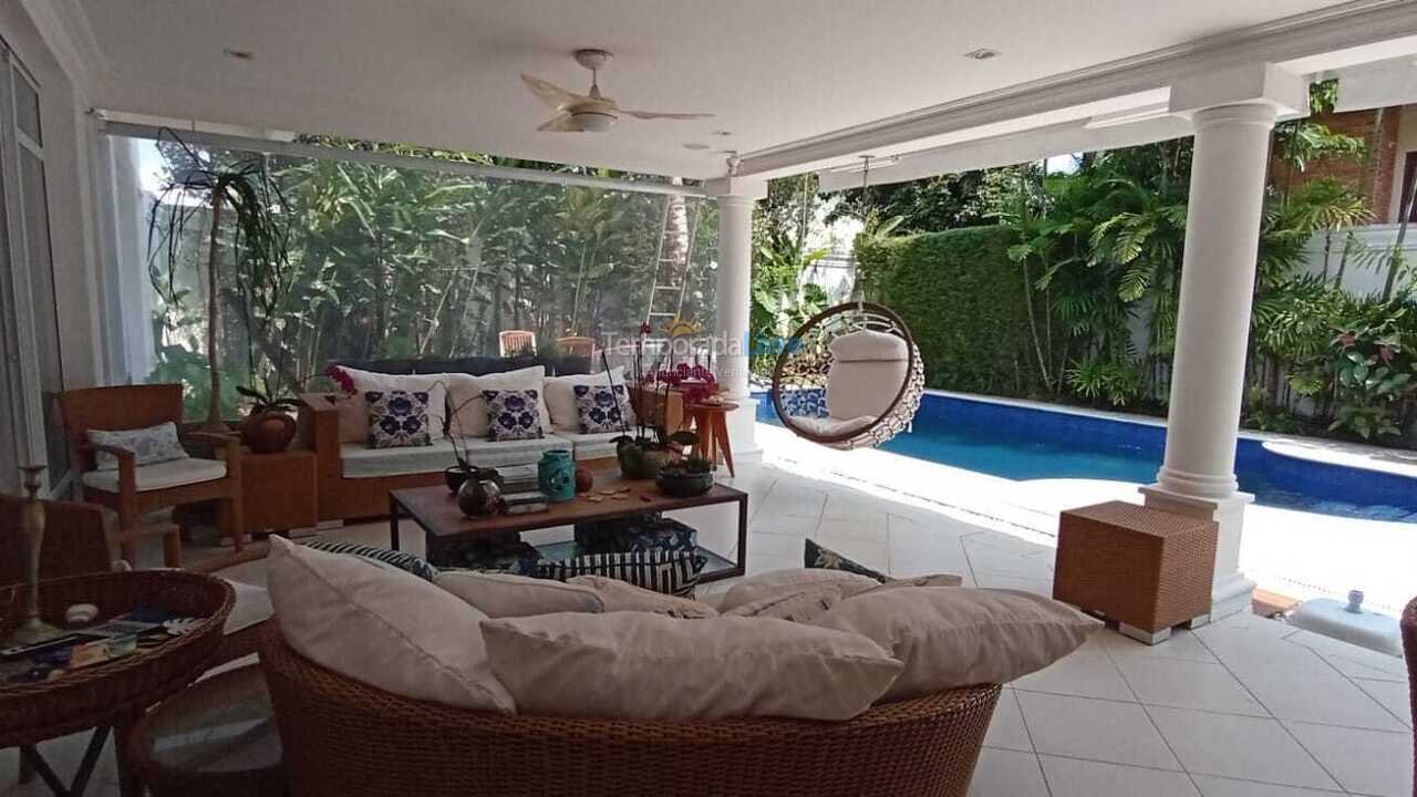 House for vacation rental in São Sebastião (Praia da Baleia)