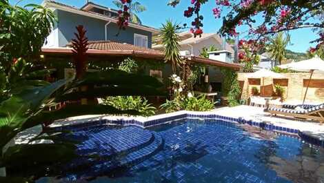 Casa para alugar em São Sebastião - Praia da Baleia