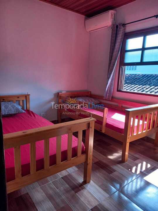 House for vacation rental in Ubatuba (Praia do Lázaro)