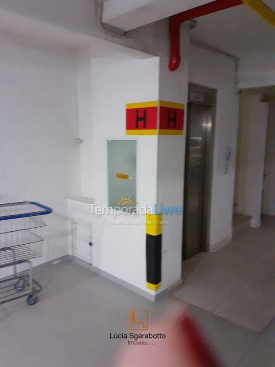 Apartment for vacation rental in Balneário Camboriú (Centro)