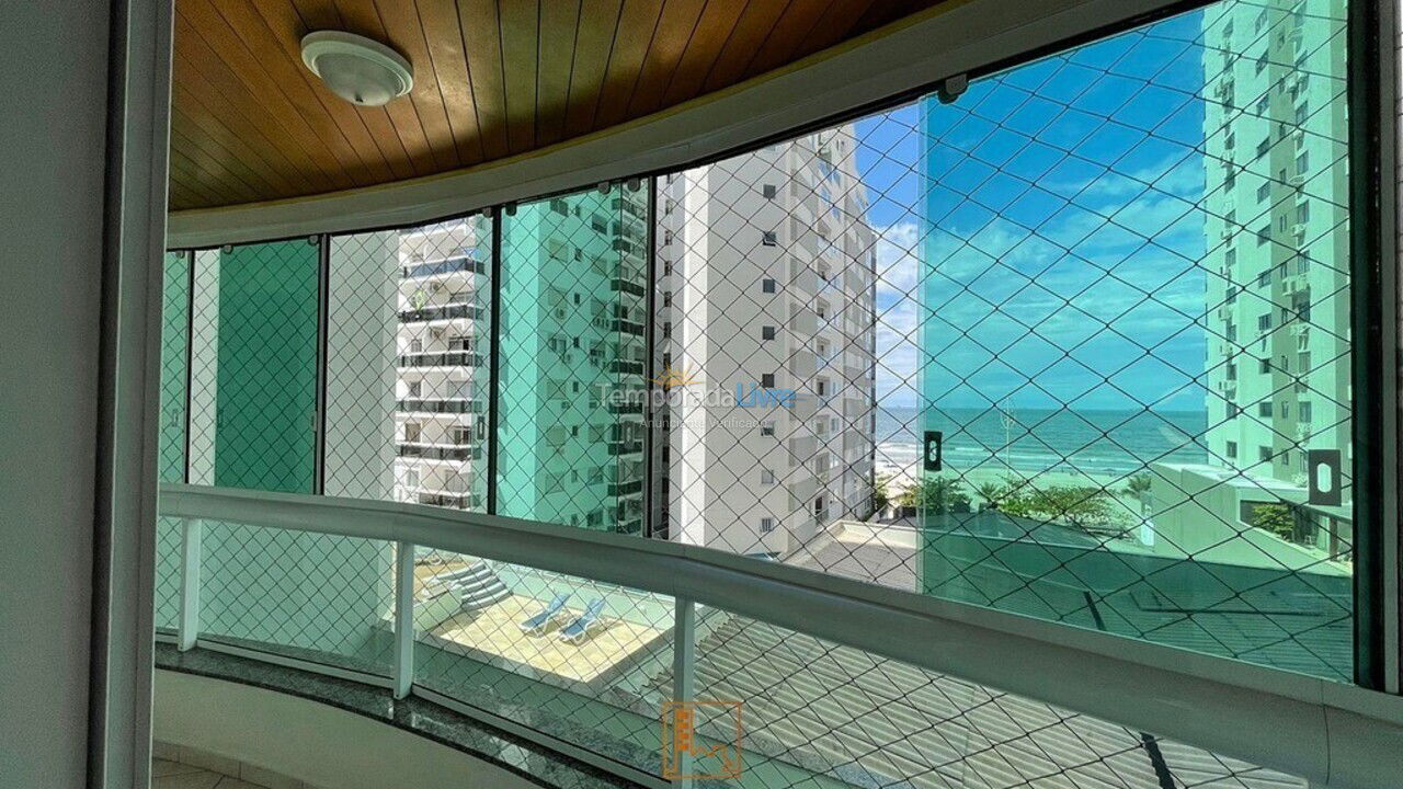 Apartamento para aluguel de temporada em Balneário Camboriú (Centro)