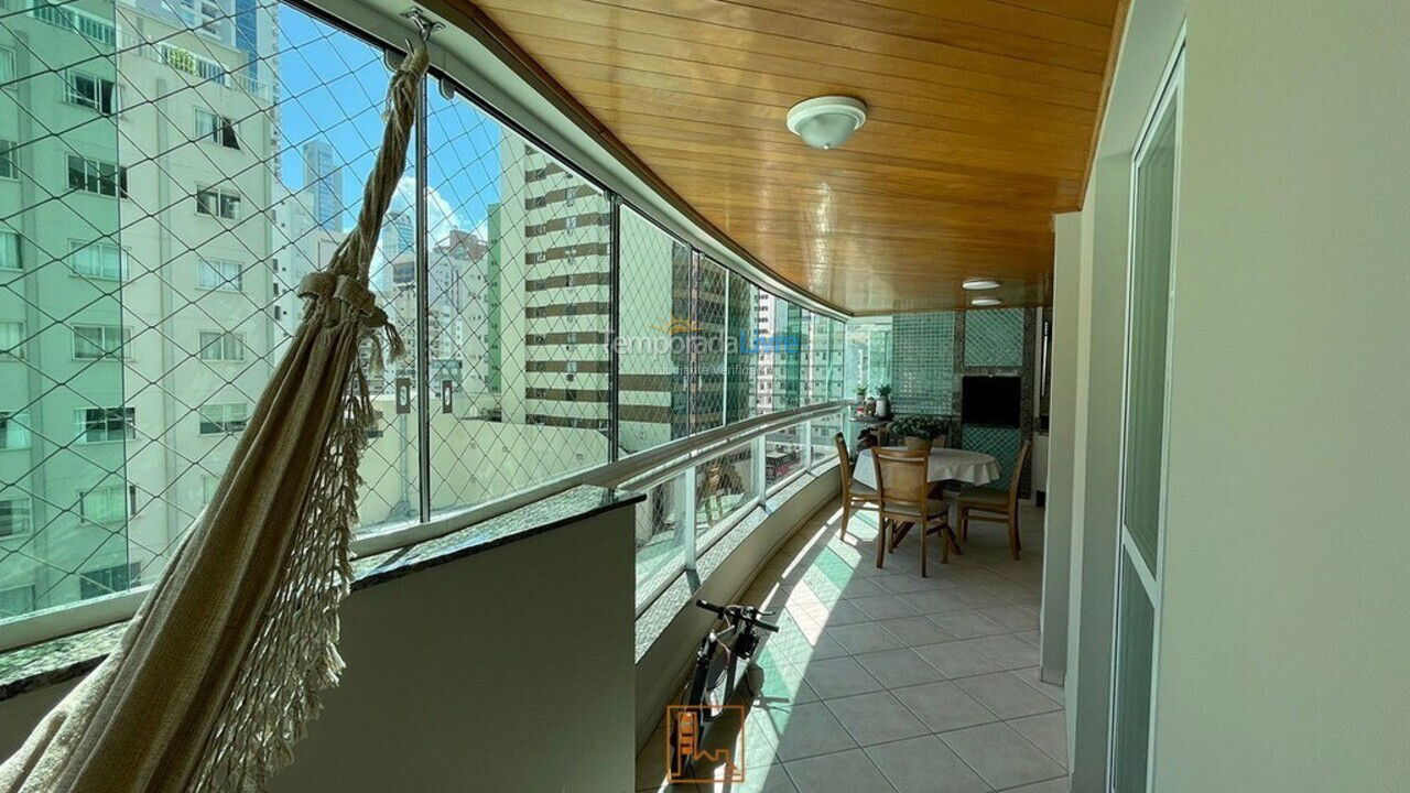 Apartamento para aluguel de temporada em Balneário Camboriú (Centro)