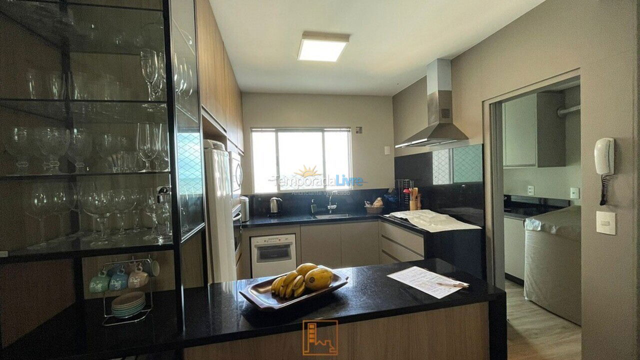 Apartamento para aluguel de temporada em Balneário Camboriú (Centro)