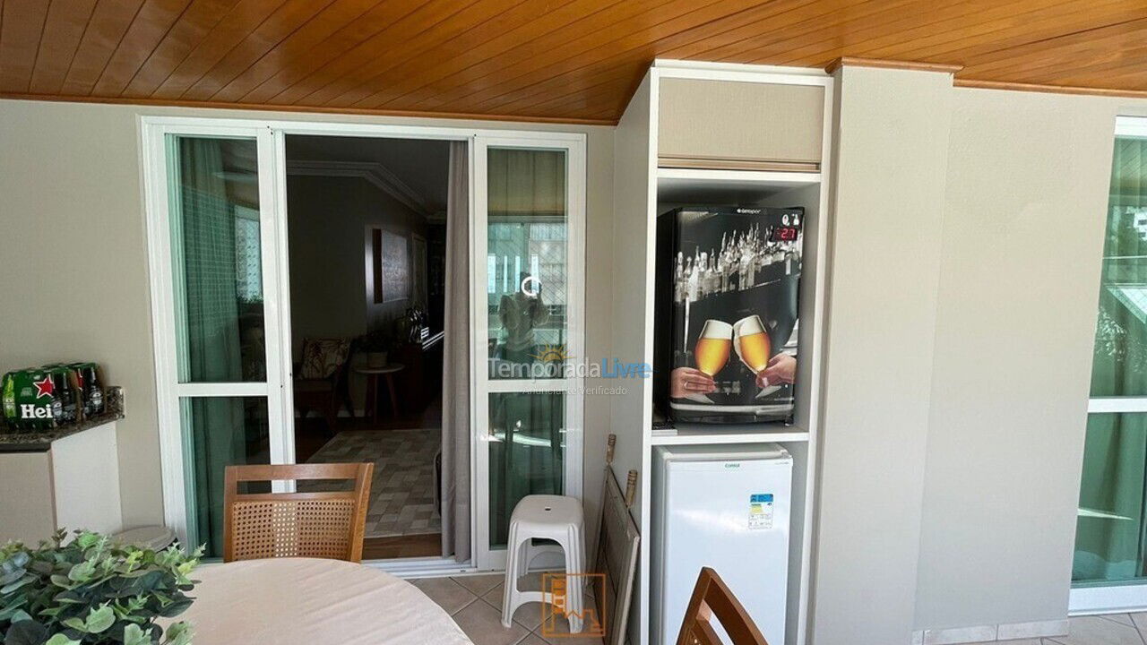 Apartamento para aluguel de temporada em Balneário Camboriú (Centro)