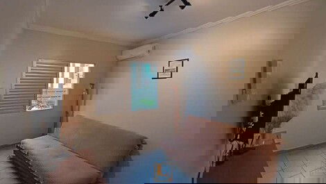Apartamento reformado de 1 dormitorio. ¡para la temporada!