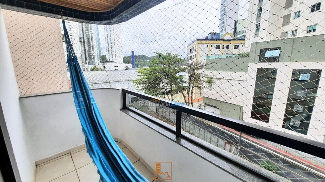 Apartamento para aluguel de temporada em Balneário Camboriú (Centro)