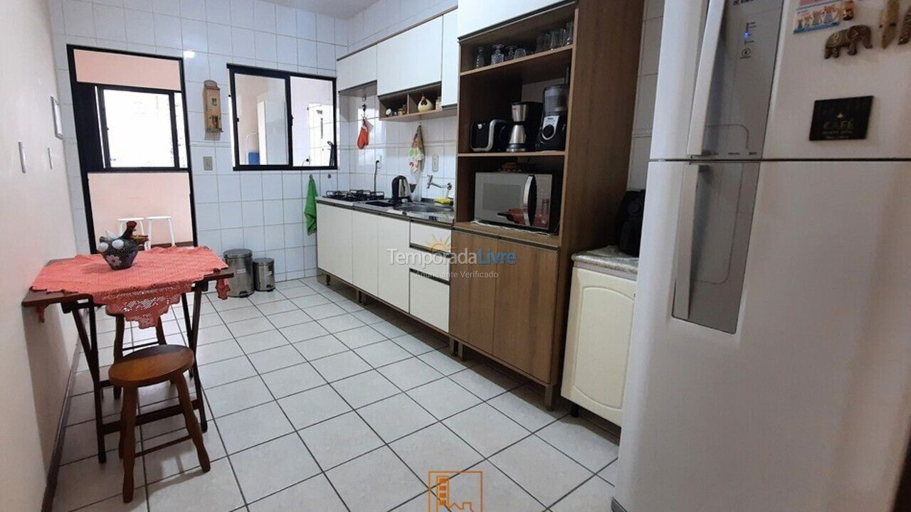 Apartamento para aluguel de temporada em Balneário Camboriú (Centro)
