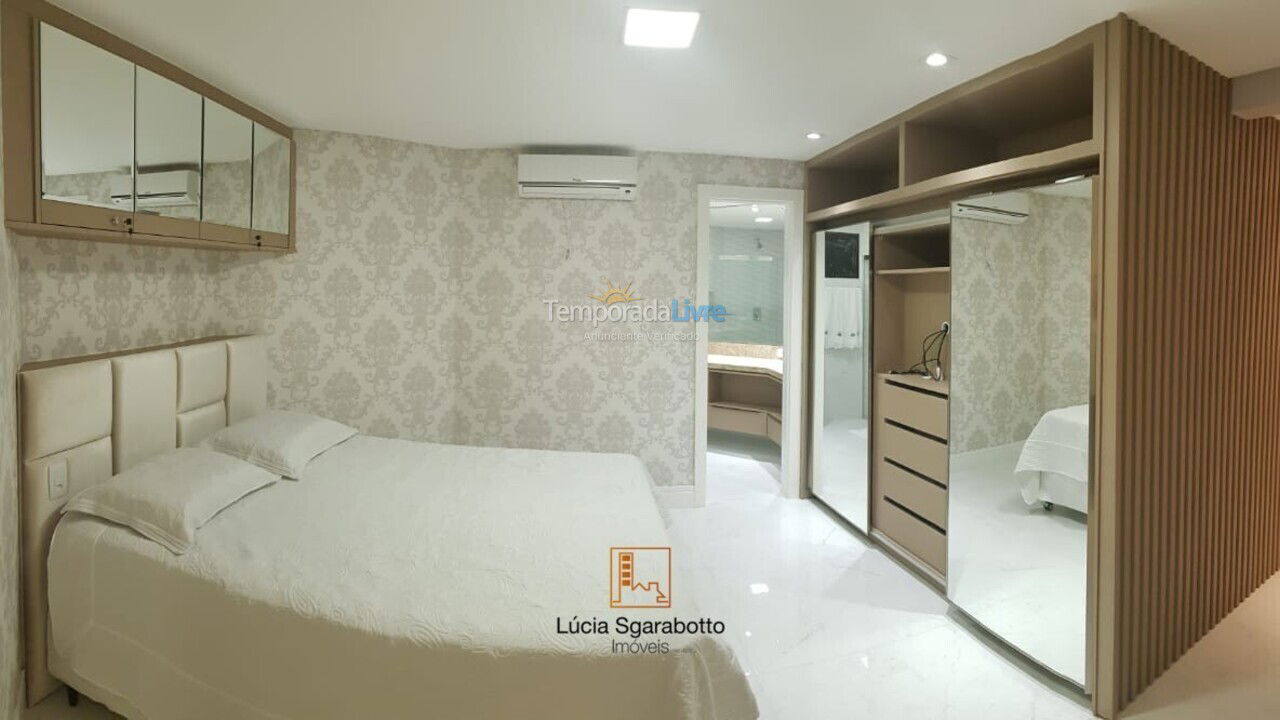 Apartment for vacation rental in Balneário Camboriú (Centro)