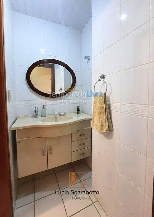 Apartamento para aluguel de temporada em Balneário Camboriú (Centro)