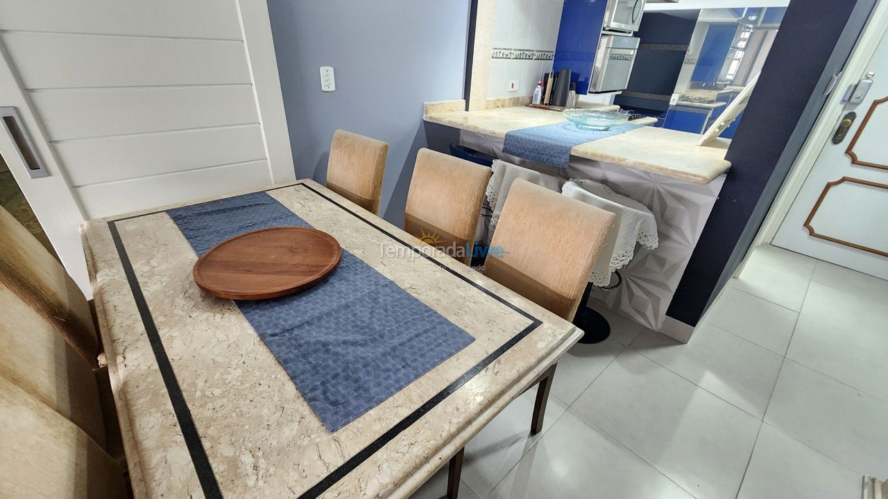 Apartamento para aluguel de temporada em Guarujá (Pitangueiras)