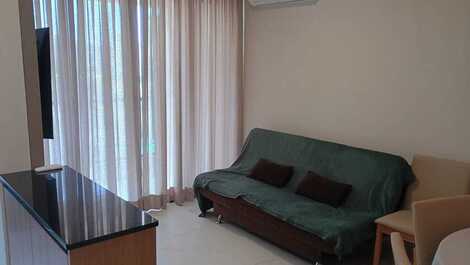 2 Bedroom Apartment 250m from the Beach