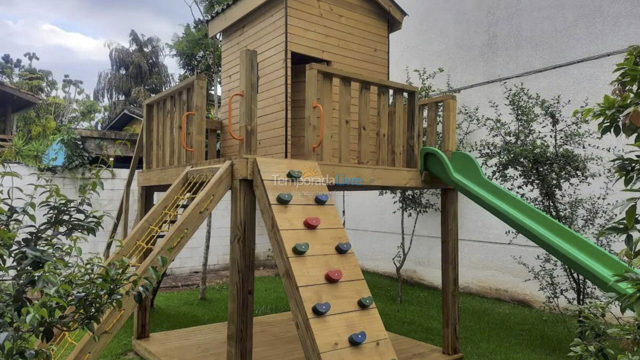 Casa para aluguel de temporada em São Sebastião (Camburi)