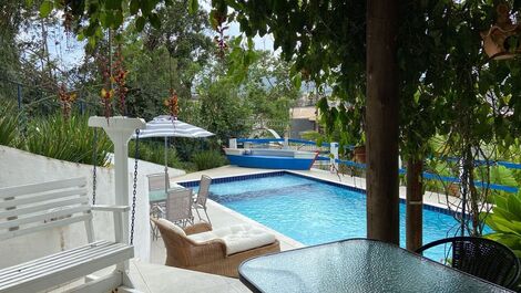 Linda casa martim de sá 3 dor. piscina elio