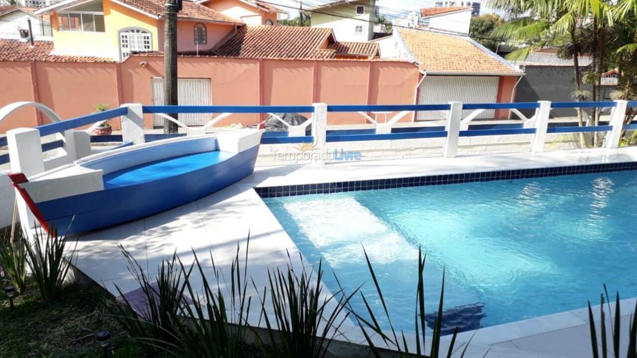 Casa para alquiler de vacaciones em Caraguatatuba (Martim de Sá)